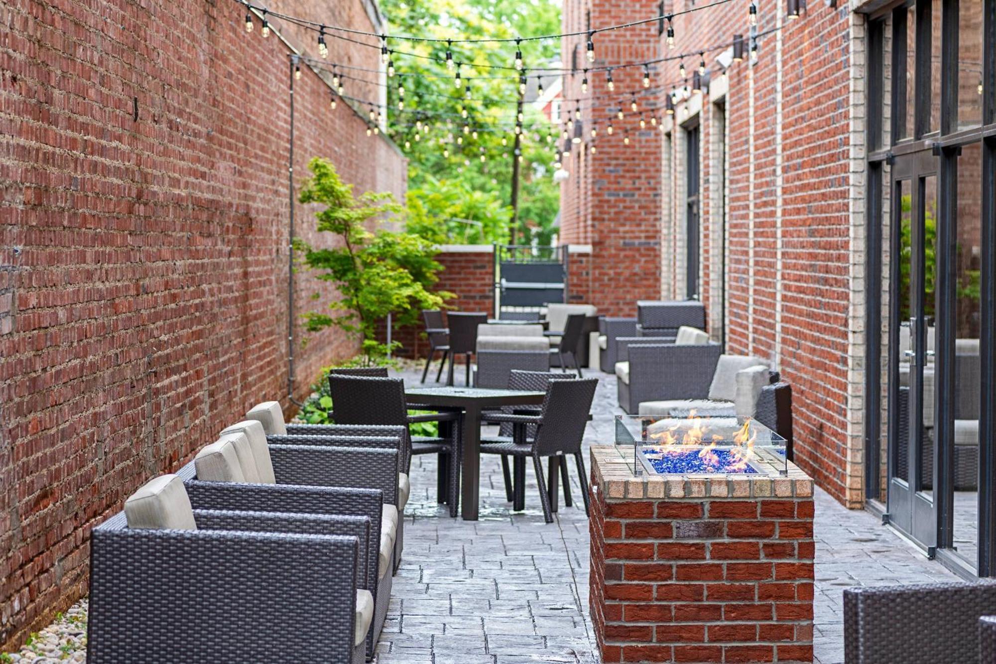 Courtyard Winston-Salem Downtown Otel Dış mekan fotoğraf