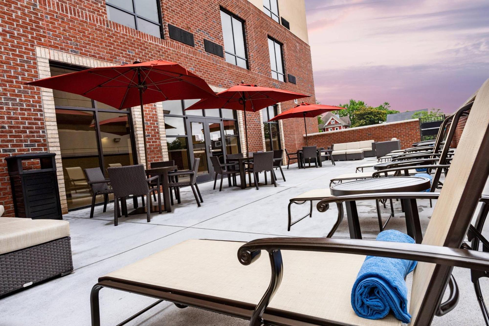 Courtyard Winston-Salem Downtown Otel Dış mekan fotoğraf