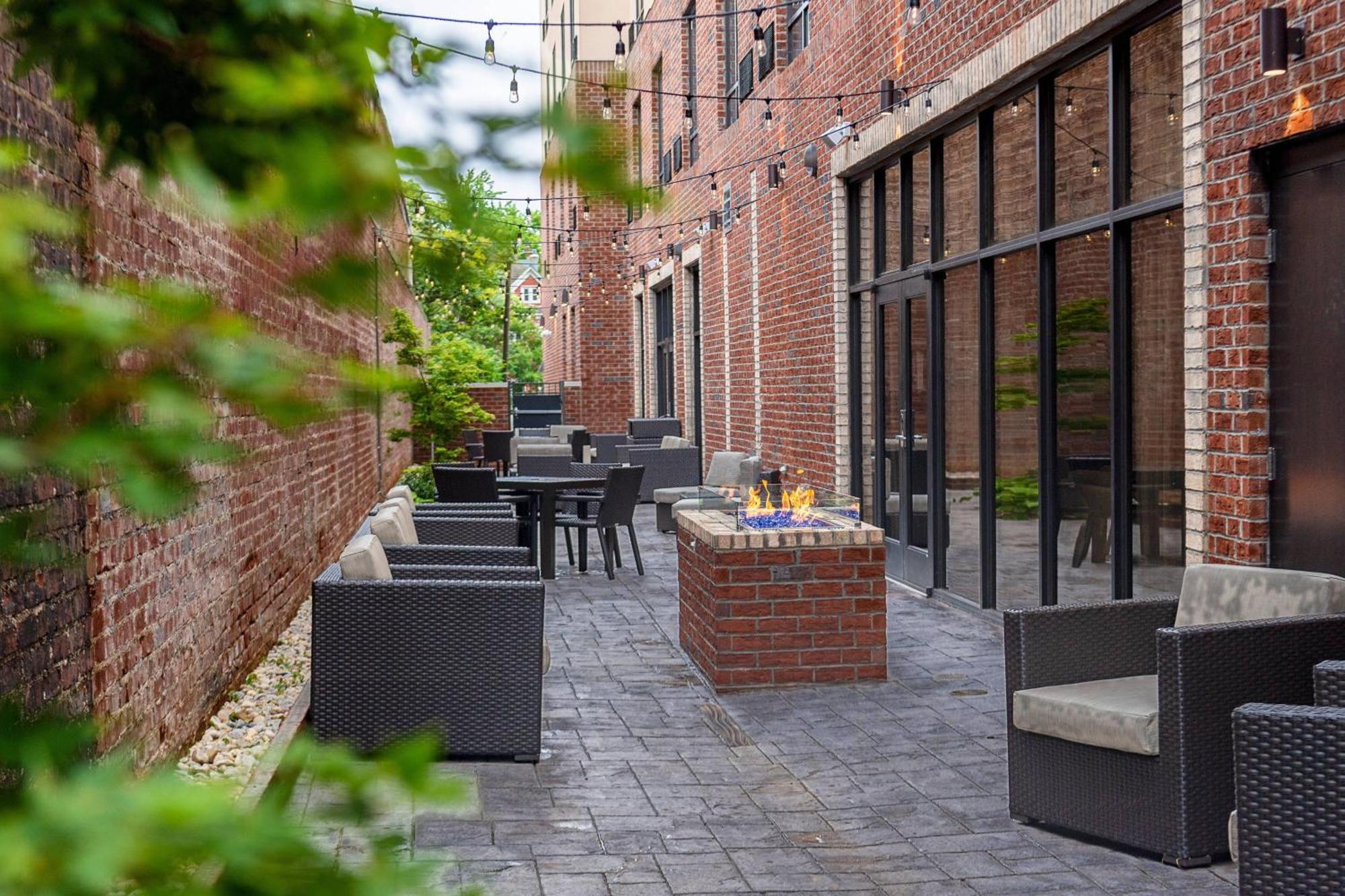 Courtyard Winston-Salem Downtown Otel Dış mekan fotoğraf